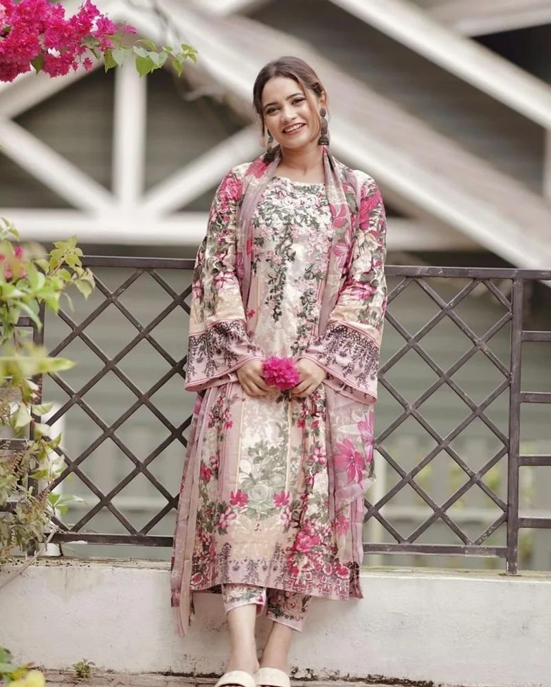 pakistani lawn suit